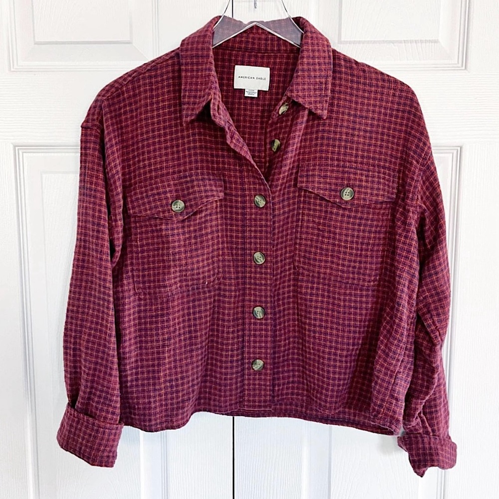 American Eagle Maroon Plaid Cropped Flannel Button Up Shirt Women’s M Fall Top